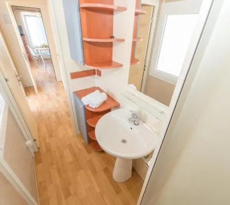 Kucica 6 Kamp Laguna * Турань